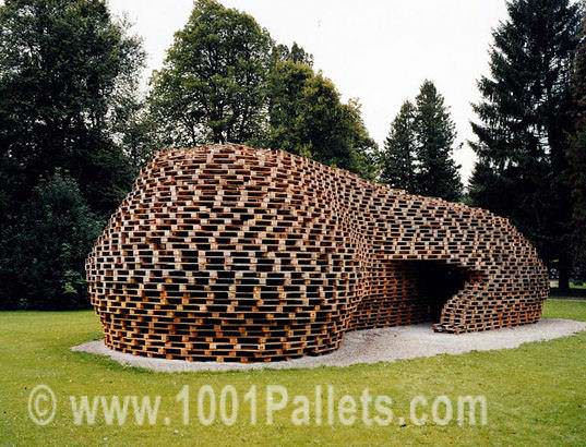 1300 Pallets Pavilion by Matthias Loebermann Pallet Sheds, Cabins, Huts & Playhouses 1300 Pallets Pavilion by Matthias Loebermann Pallet Sheds, Cabins, Huts & Playhouses
