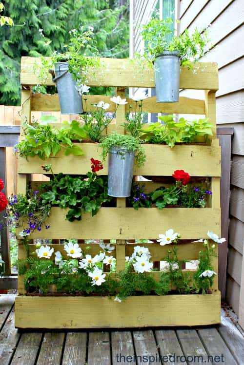 Small Space Vertical Garden with Pallet Pallet Planters & Compost Bins 