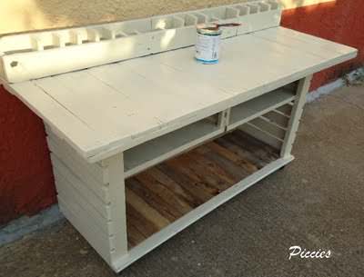 Pallet Workbench For My Craft Room Pallet Desks & Pallet Tables 
