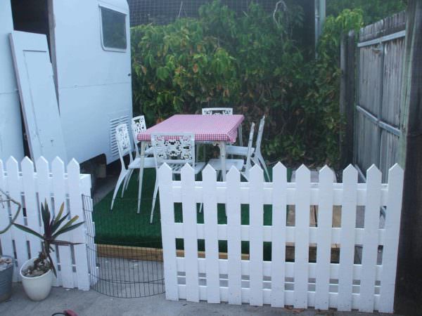 How to Decorate Your Outdoor Pool Area Using Pallets Pallets in the Garden How to Decorate Your Outdoor Pool Area Using Pallets Pallets in the Garden