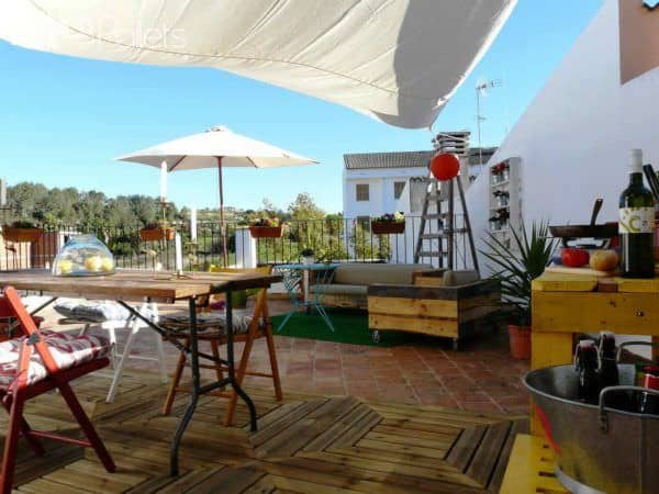 La Precaria: Pallet Outdoor Kitchen Lounges & Garden Sets La Precaria: Pallet Outdoor Kitchen Lounges & Garden Sets