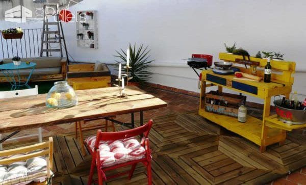 La Precaria: Pallet Outdoor Kitchen Lounges & Garden Sets La Precaria: Pallet Outdoor Kitchen Lounges & Garden Sets