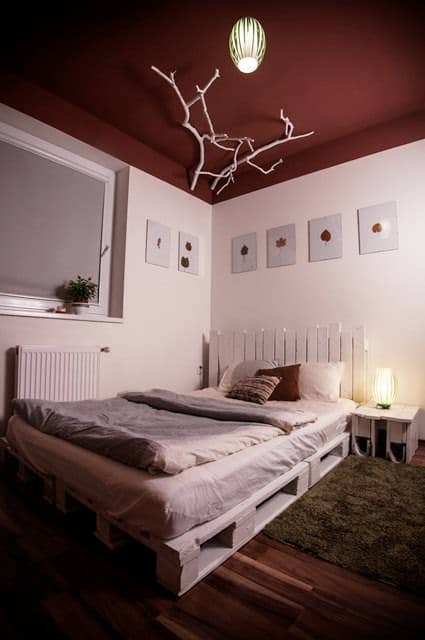 White Pallets Bed Pallet Beds, Pallet Headboards & Frames White Pallets Bed Pallet Beds, Pallet Headboards & Frames