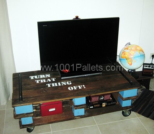 Pallet Tv Table Pallet TV Stands & Racks Pallet Tv Table Pallet TV Stands & Racks