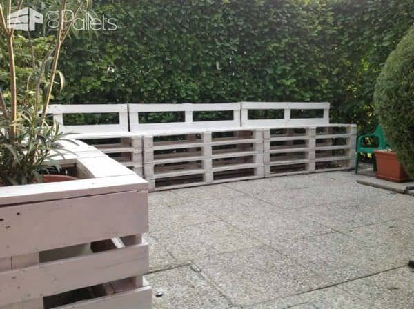 Pallet Sofa & Planter in the Garden Lounges & Garden Sets Pallet Sofa & Planter in the Garden Lounges & Garden Sets