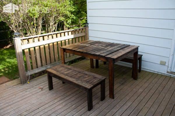 Outdoor Patio Set Made With Recycled Wooden Pallets Pallet Benches, Pallet Chairs & Stools Pallet Desks & Pallet Tables 