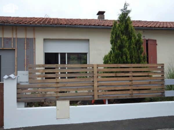 Fence From Upcycled Wood Pallets Pallet Fences Fence From Upcycled Wood Pallets Pallet Fences