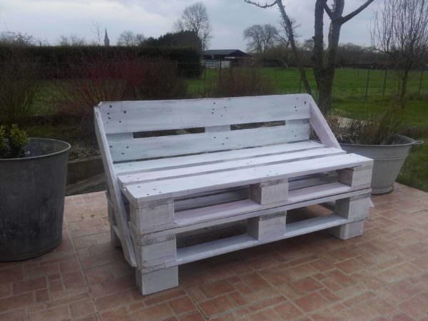 My First Pallet Bench Made From Two Reclaimed Pallets Pallet Benches, Pallet Chairs & Stools 