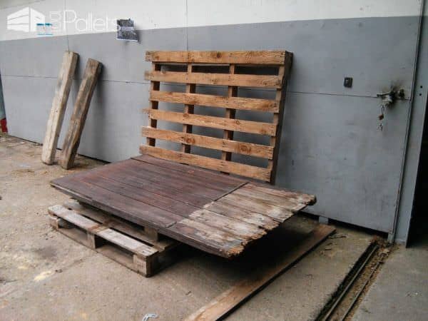 Outdoor Pallet Bench / Banc De Palets Pallet Benches, Pallet Chairs & Stools Outdoor Pallet Bench / Banc De Palets Pallet Benches, Pallet Chairs & Stools