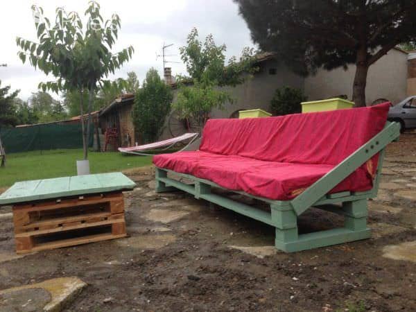Pallet Garden Set (Sofa + Coffee Table) Pallet Coffee Tables Pallet Sofas & Couches Pallets in the Garden 