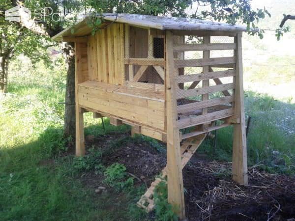 Raised Rustic Pallet Chicken Coop Animal Pallet Houses & Pallet Supplies Raised Rustic Pallet Chicken Coop Animal Pallet Houses & Pallet Supplies