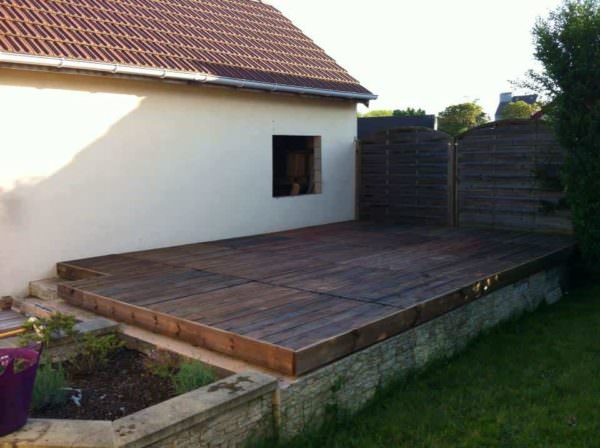 Terrace Made With 24 Recycled Pallets Pallet Terraces & Pallet Patios Terrace Made With 24 Recycled Pallets Pallet Terraces & Pallet Patios