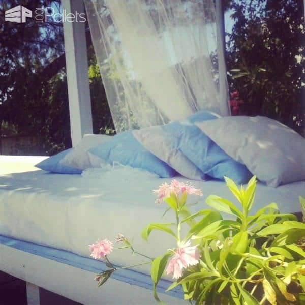 Luxury Pallet Sofas For Your Swimming Pool/Outdoor Lounges Pallet Sofas & Couches Luxury Pallet Sofas For Your Swimming Pool/Outdoor Lounges Pallet Sofas & Couches
