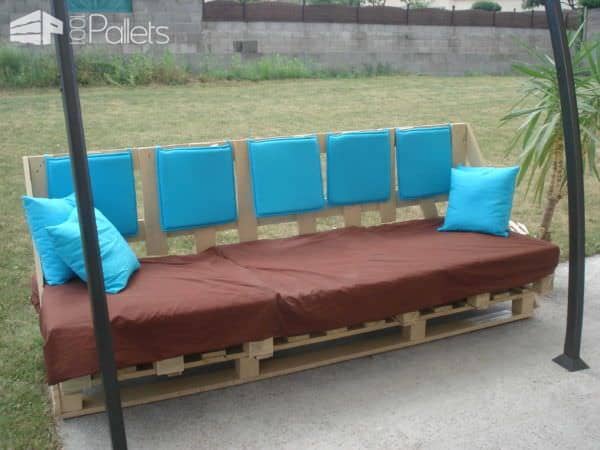 Outdoor Sofa From Discarded Pallets / Canapé D’extérieur Avec Des Palettes Lounges & Garden Sets Pallet Sofas & Couches Outdoor Sofa From Discarded Pallets / Canapé D’extérieur Avec Des Palettes Lounges & Garden Sets Pallet Sofas & Couches