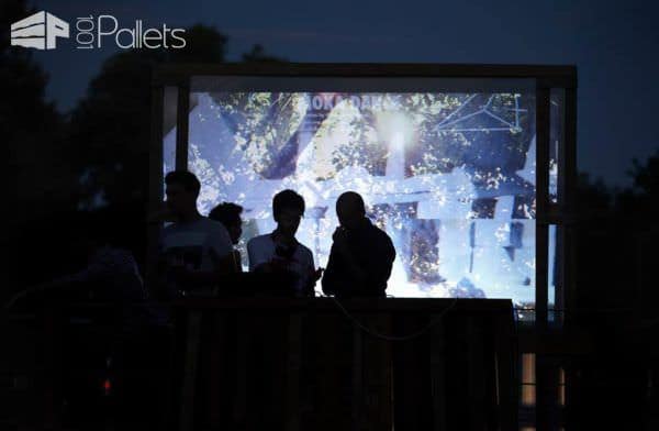 Pallets For A Dj Scene At A Garden Party Pallet Terraces & Pallet Patios Pallets For A Dj Scene At A Garden Party Pallet Terraces & Pallet Patios