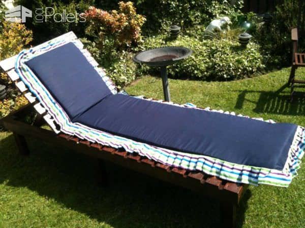 Sun Lounger & Small Table From Discarded Pallets Lounges & Garden Sets Sun Lounger & Small Table From Discarded Pallets Lounges & Garden Sets
