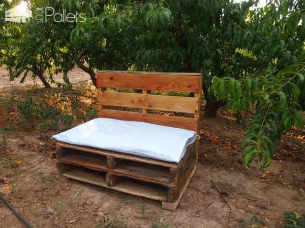 Pallet Installations @ Festival Fruta Dulce De Fraga Pallet Furniture Pallet Store, Bar & Restaurant Decorations Pallet Installations @ Festival Fruta Dulce De Fraga Pallet Furniture Pallet Store, Bar & Restaurant Decorations
