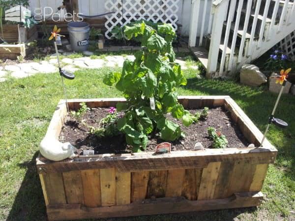 Pallet Raised Planter Pallet Planters & Compost Bins 