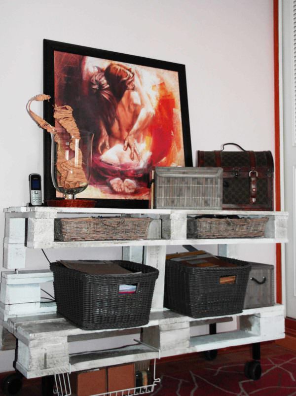 Commode De Chambre / Chest Of Drawers Pallet Cabinets & Wardrobes Commode De Chambre / Chest Of Drawers Pallet Cabinets & Wardrobes