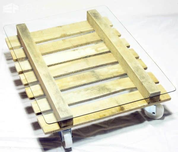 Pallet Table – Different Side Of Pallet With Glass On The Top Pallet Coffee Tables Pallet Table – Different Side Of Pallet With Glass On The Top Pallet Coffee Tables