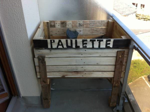 Balcony Pallet Raised Garden Pallet Planters & Compost Bins Balcony Pallet Raised Garden Pallet Planters & Compost Bins