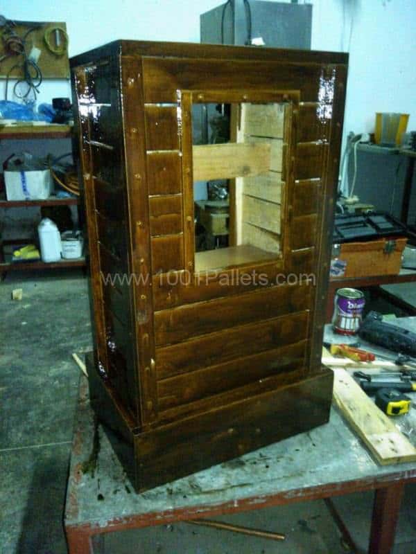Pallet Cabinet for Electric Fireplace Device Pallet Cabinets & Wardrobes Pallet Cabinet for Electric Fireplace Device Pallet Cabinets & Wardrobes