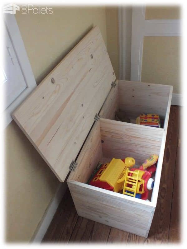 Un Grand Coffre à Jouets En Bois De Palette / Pallet Toys Box Fun Pallet Crafts for Kids Pallet Boxes & Chests Un Grand Coffre à Jouets En Bois De Palette / Pallet Toys Box Fun Pallet Crafts for Kids Pallet Boxes & Chests