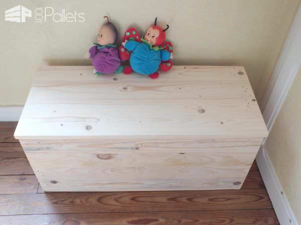 Un Grand Coffre à Jouets En Bois De Palette / Pallet Toys Box Fun Pallet Crafts for Kids Pallet Boxes & Chests Un Grand Coffre à Jouets En Bois De Palette / Pallet Toys Box Fun Pallet Crafts for Kids Pallet Boxes & Chests