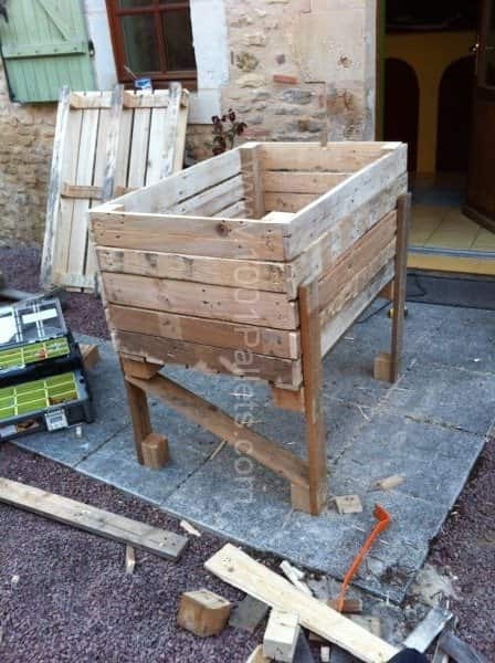 Balcony Pallet Raised Garden Pallet Planters & Compost Bins Balcony Pallet Raised Garden Pallet Planters & Compost Bins