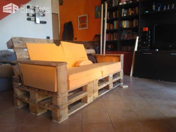Divano in Pallets / Pallet Sofa Pallet Sofas & Couches Divano in Pallets / Pallet Sofa Pallet Sofas & Couches