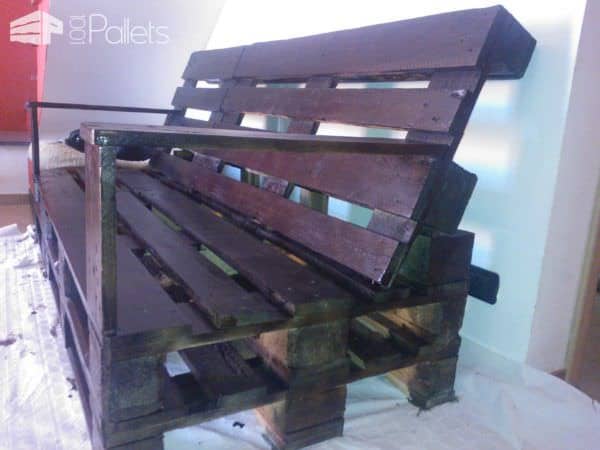 Divano in Pallets / Pallet Sofa Pallet Sofas & Couches Divano in Pallets / Pallet Sofa Pallet Sofas & Couches