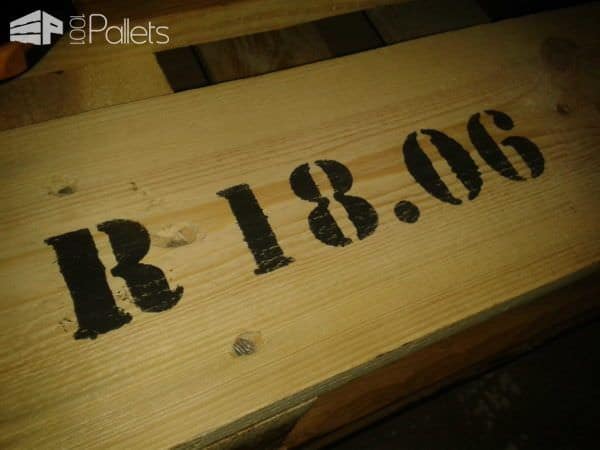 Table à Rangement Style Industriel / Industrial Style Pallet Storage Table Pallet Coffee Tables Table à Rangement Style Industriel / Industrial Style Pallet Storage Table Pallet Coffee Tables