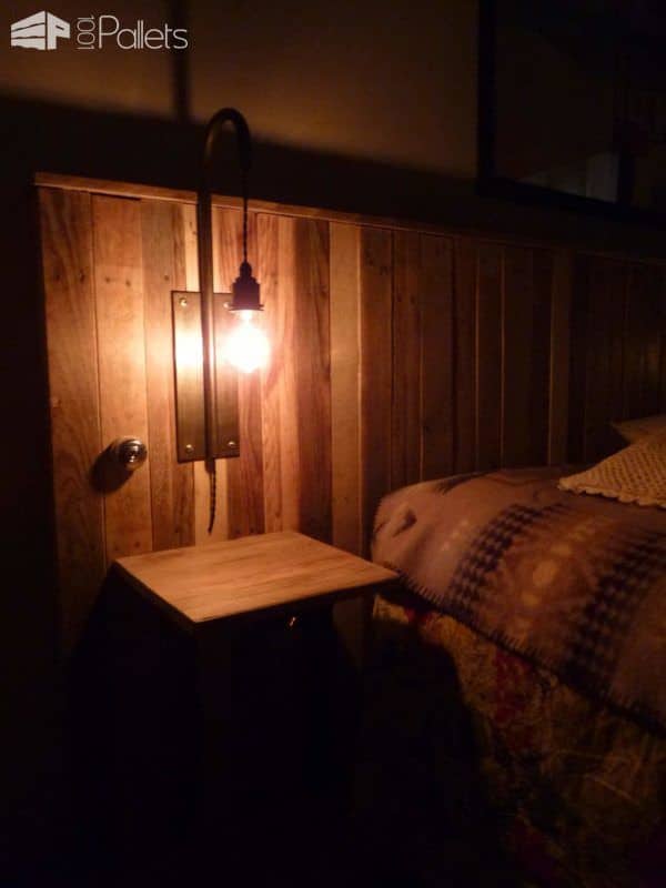Pallet Bed Headboard With Lights / Tête De Lit En Palettes Et Appliques Pallet Beds, Pallet Headboards & Frames Pallet Bed Headboard With Lights / Tête De Lit En Palettes Et Appliques Pallet Beds, Pallet Headboards & Frames