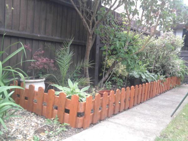 Repurposed Pallets Into Fence Pallet Fences 