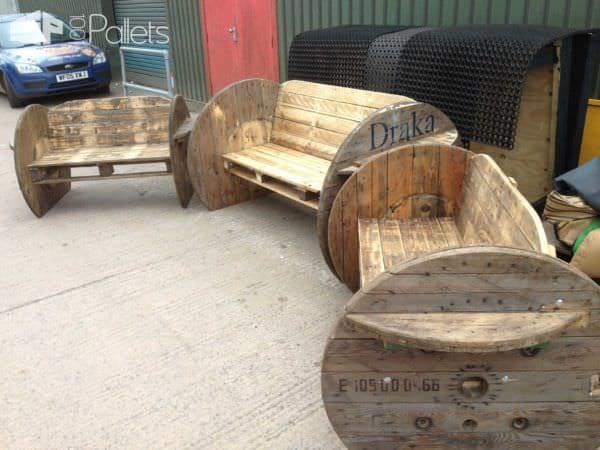 Pallet & Cable Drum Benches Pallet Benches, Pallet Chairs & Stools Pallet & Cable Drum Benches Pallet Benches, Pallet Chairs & Stools