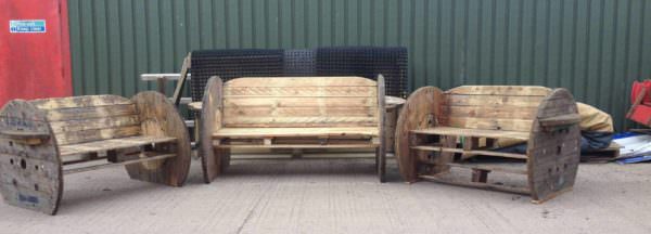Pallet & Cable Drum Benches Pallet Benches, Pallet Chairs & Stools Pallet & Cable Drum Benches Pallet Benches, Pallet Chairs & Stools