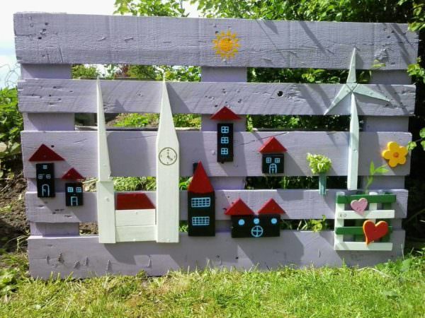 How to Decorate Your Outdoor Pool Area Using Pallets Pallets in the Garden How to Decorate Your Outdoor Pool Area Using Pallets Pallets in the Garden