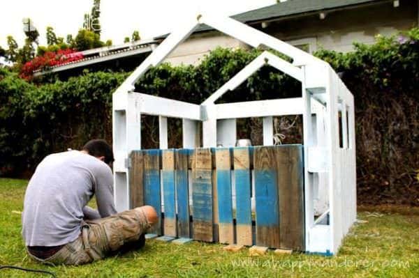 Charming, Inspired Pallet Kids Playhouse Fun Pallet Crafts for Kids Pallet Sheds, Cabins, Huts & Playhouses Charming, Inspired Pallet Kids Playhouse Fun Pallet Crafts for Kids Pallet Sheds, Cabins, Huts & Playhouses