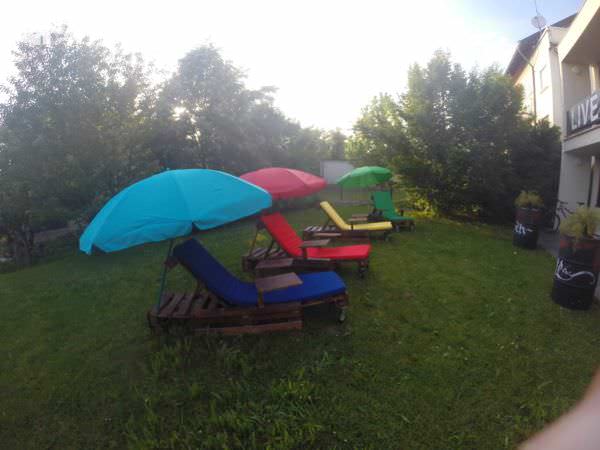 Garden Terrace In An Office Building Lounges & Garden Sets Pallet Benches, Pallet Chairs & Stools Garden Terrace In An Office Building Lounges & Garden Sets Pallet Benches, Pallet Chairs & Stools