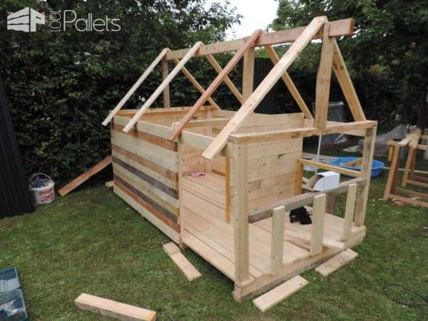 Maison De Jardin Pour Enfant / Pallets Kids House Fun Pallet Crafts for Kids Pallet Sheds, Cabins, Huts & Playhouses Maison De Jardin Pour Enfant / Pallets Kids House Fun Pallet Crafts for Kids Pallet Sheds, Cabins, Huts & Playhouses