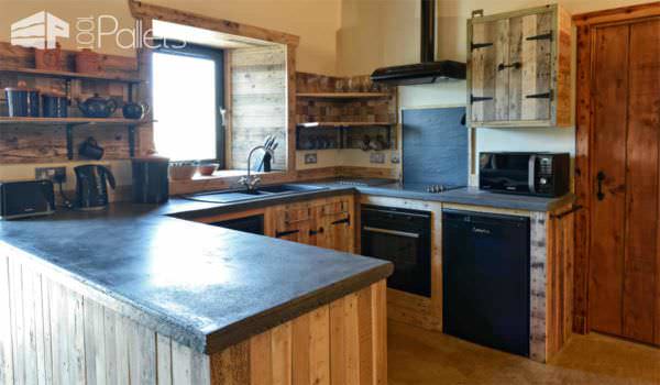 Pallet Wood Self-catering Heaven Pallet Walls & Pallet Doors Pallet Wood Self-catering Heaven Pallet Walls & Pallet Doors