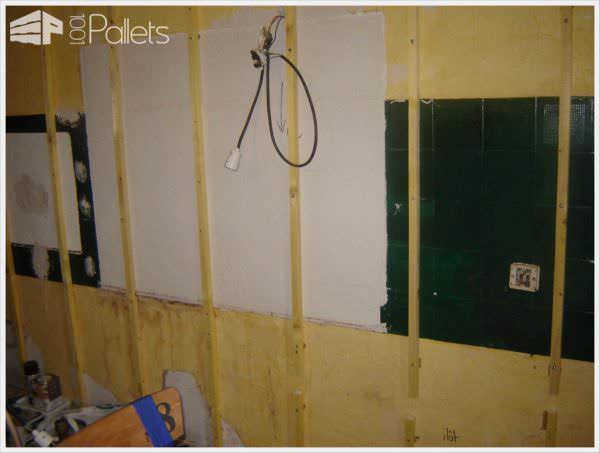 Réalisation D’un Mur En Planches De Palettes / Wall Made Out Of 120 Reclaimed Pallets Pallet Walls & Pallet Doors Réalisation D’un Mur En Planches De Palettes / Wall Made Out Of 120 Reclaimed Pallets Pallet Walls & Pallet Doors