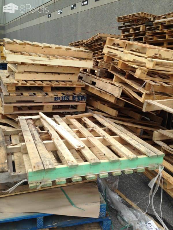 Outdoor Deck Made Out Of Pallets Pallet Terraces & Pallet Patios Outdoor Deck Made Out Of Pallets Pallet Terraces & Pallet Patios