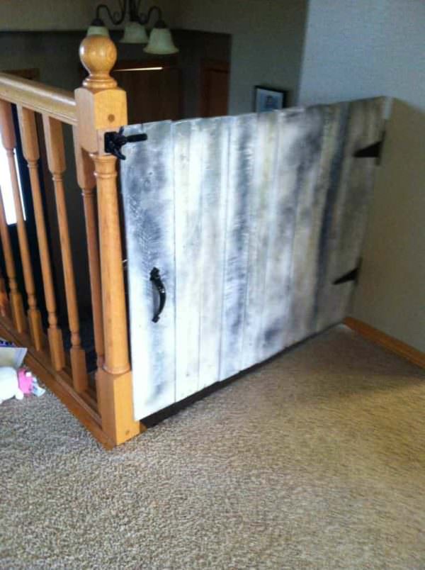 Baby Gate Made From Repurposed Pallets Fun Pallet Crafts for Kids Baby Gate Made From Repurposed Pallets Fun Pallet Crafts for Kids