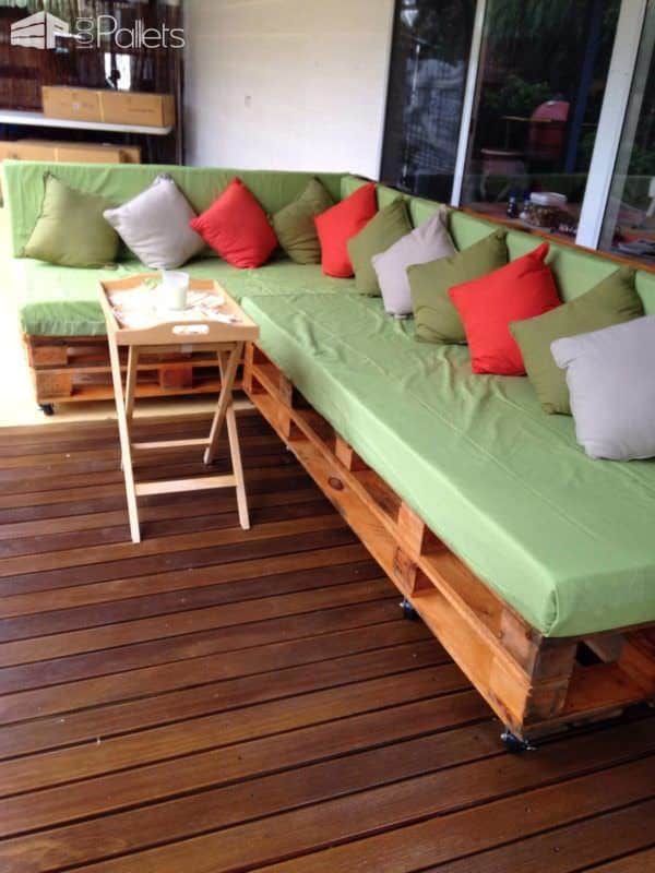 Pallet Couch / Daybed Lounges & Garden Sets 
