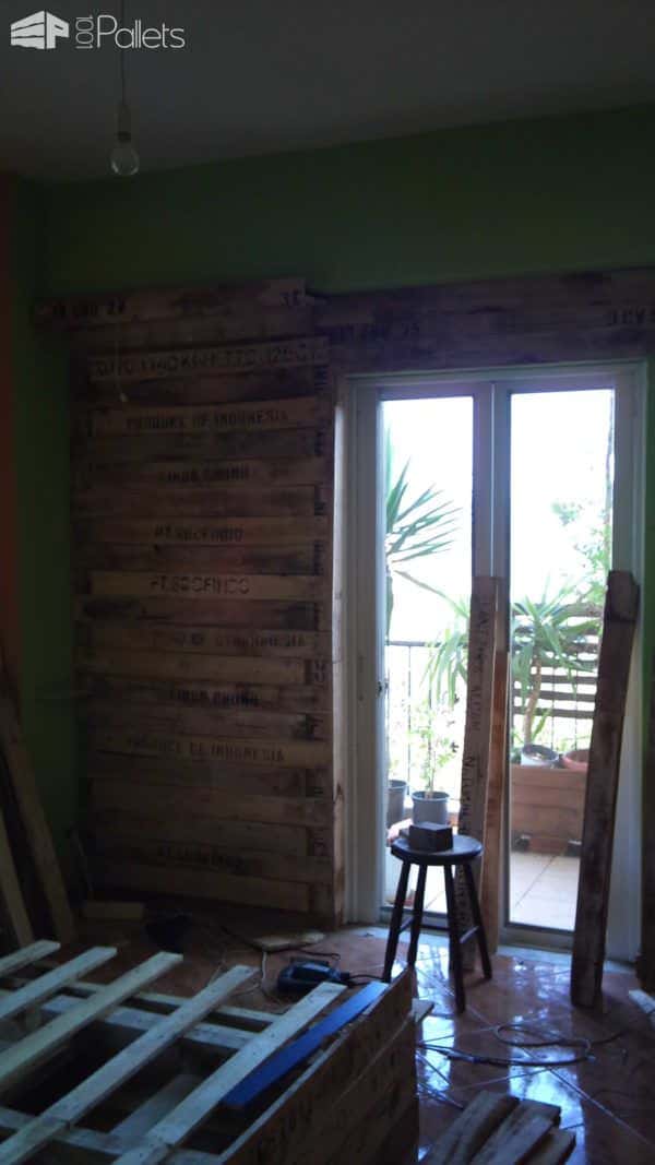 Bedroom Pallet Wall Pallet Walls & Pallet Doors Bedroom Pallet Wall Pallet Walls & Pallet Doors