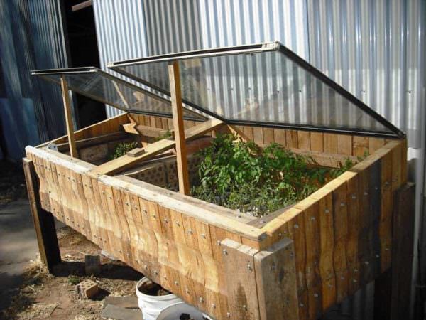 Pallet Garden Hot Bed Pallet Planters & Compost Bins Pallet Garden Hot Bed Pallet Planters & Compost Bins
