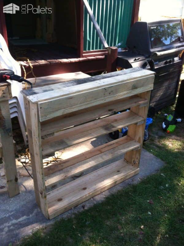 Pallet Shoe Rack Pallet Shelves & Pallet Coat Hangers Pallet Shoe Rack Pallet Shelves & Pallet Coat Hangers