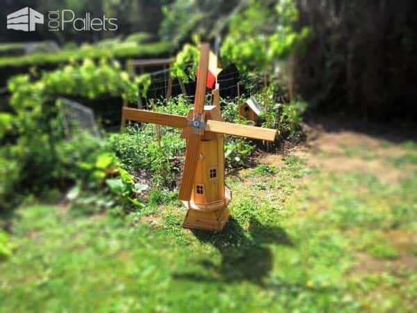 Homemade Garden Windmill From Wooden Pallets Pallet Planters & Compost Bins Homemade Garden Windmill From Wooden Pallets Pallet Planters & Compost Bins