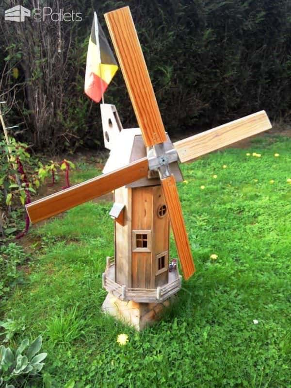 Homemade Garden Windmill From Wooden Pallets Pallet Planters & Compost Bins Homemade Garden Windmill From Wooden Pallets Pallet Planters & Compost Bins